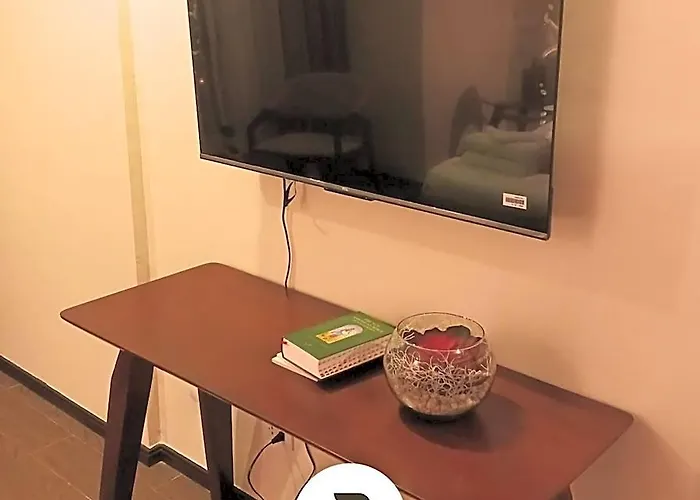 Fully Furnished Near Moa * Manila
